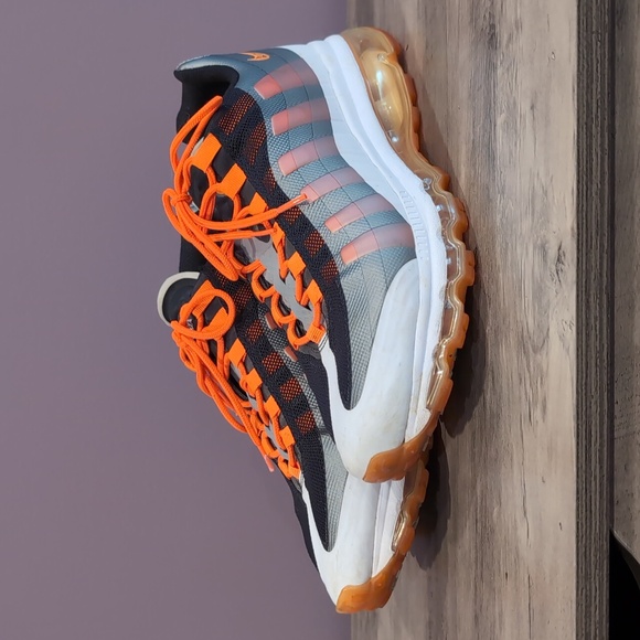 Nike Air Max 95 360 - Picture 1 of 7